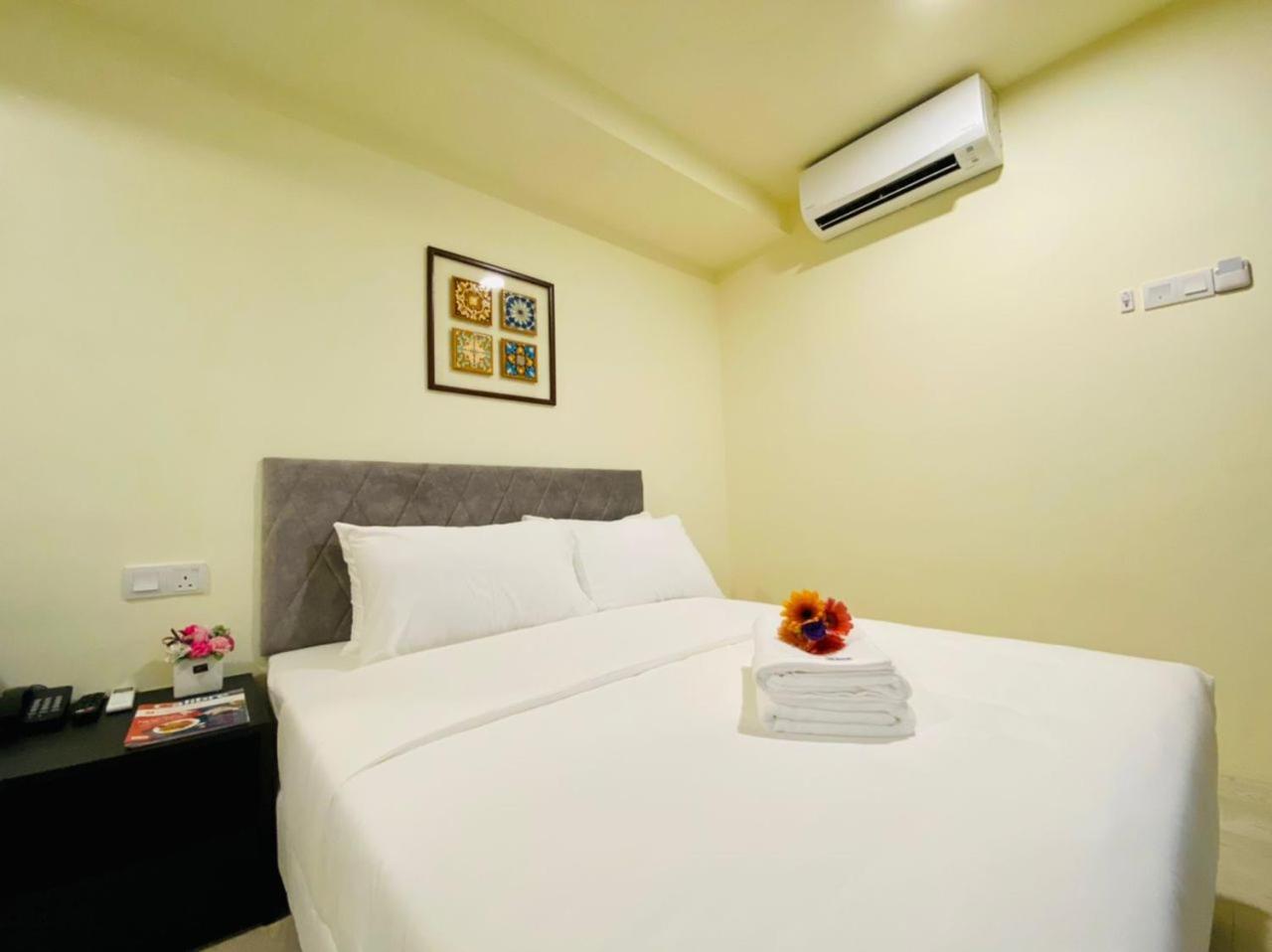 Bishop Hotel George Town Eksteriør billede