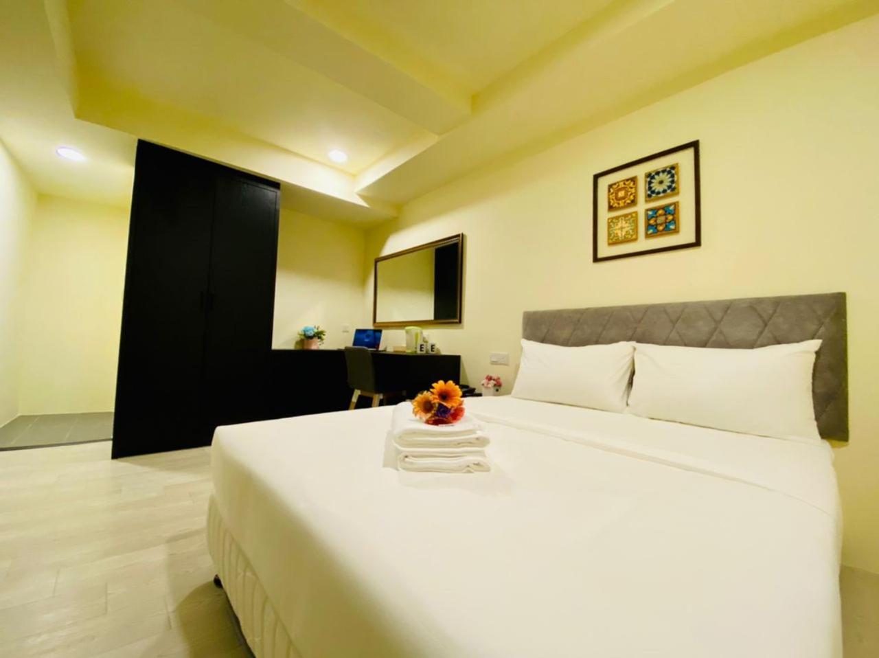 Bishop Hotel George Town Eksteriør billede
